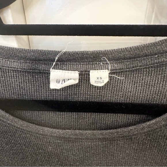 Gap long sleeve thermal tee - Picture 2 of 7